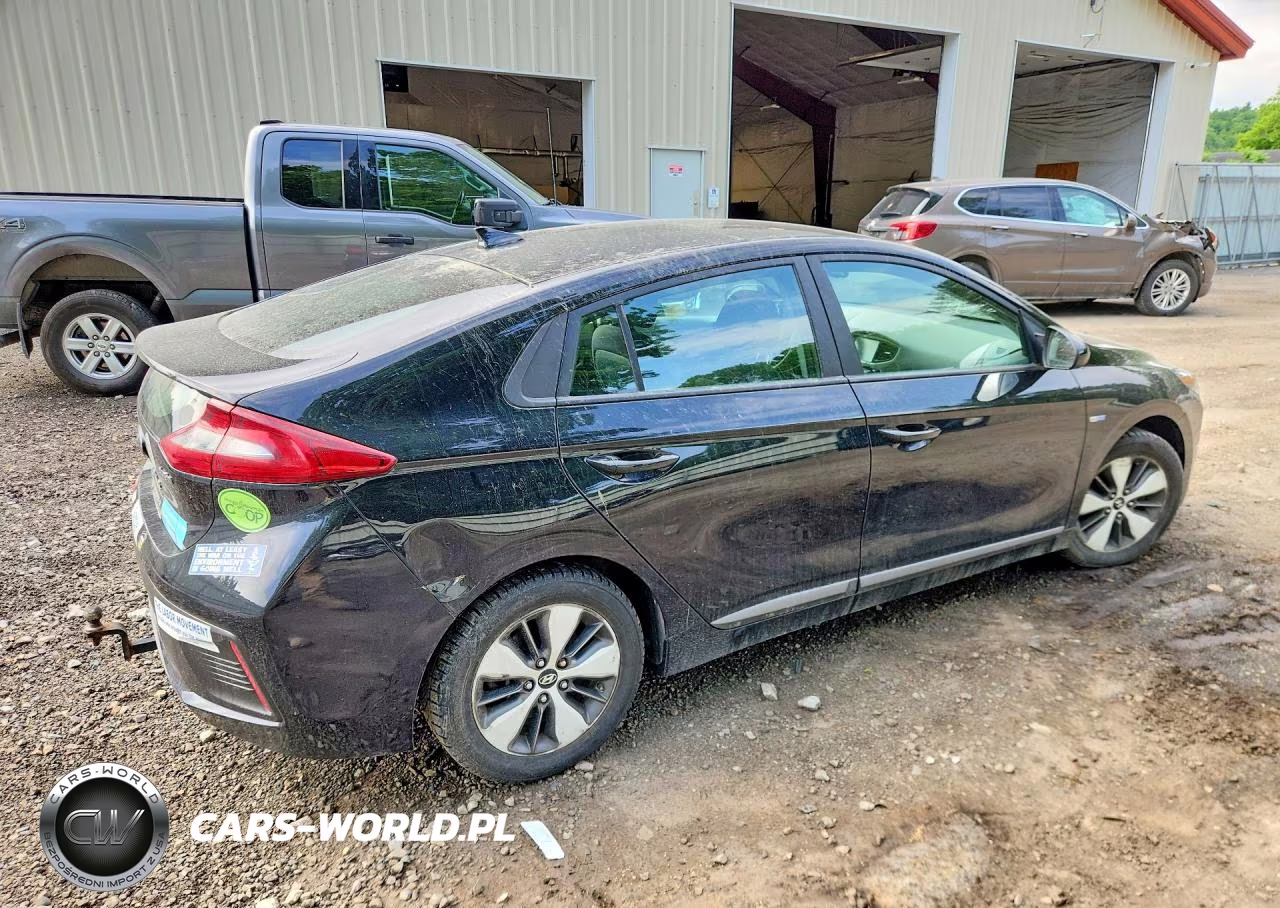 2019 Hyundai Ioniq Plug-In Hybrid Base VIN:KMHC65LD5KU111237 - 3