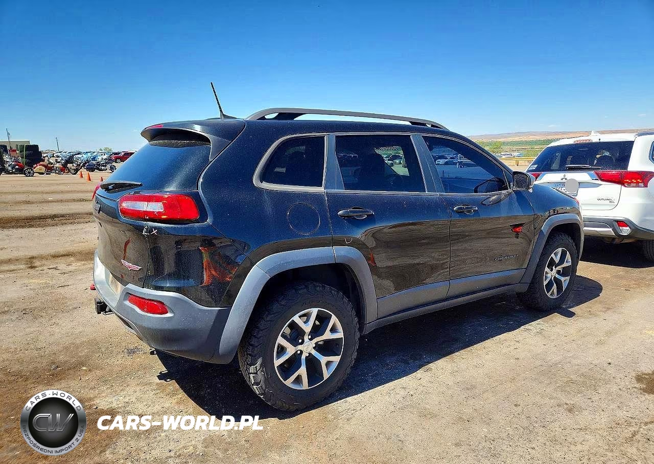 2016 Jeep Cherokee Trailhawk VIN:1C4PJMBS6GW246849 - 3