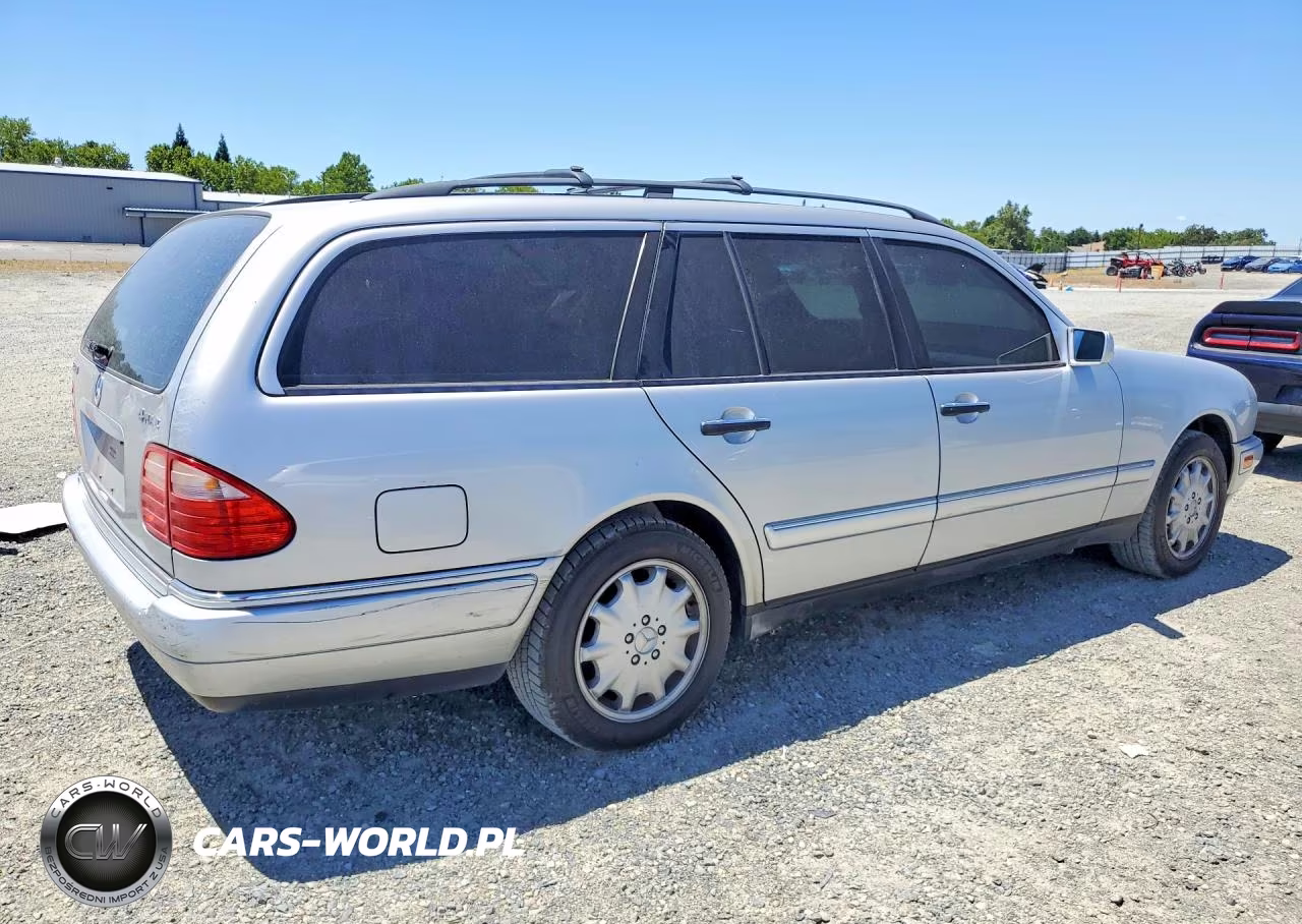 1999 Mercedes-Benz E 320 4Matic VIN:WDBJH82F9XX013987 - 3