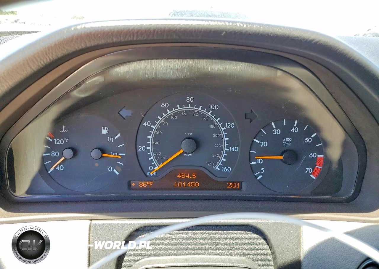 1999 Mercedes-Benz E 320 4Matic VIN:WDBJH82F9XX013987 - 9