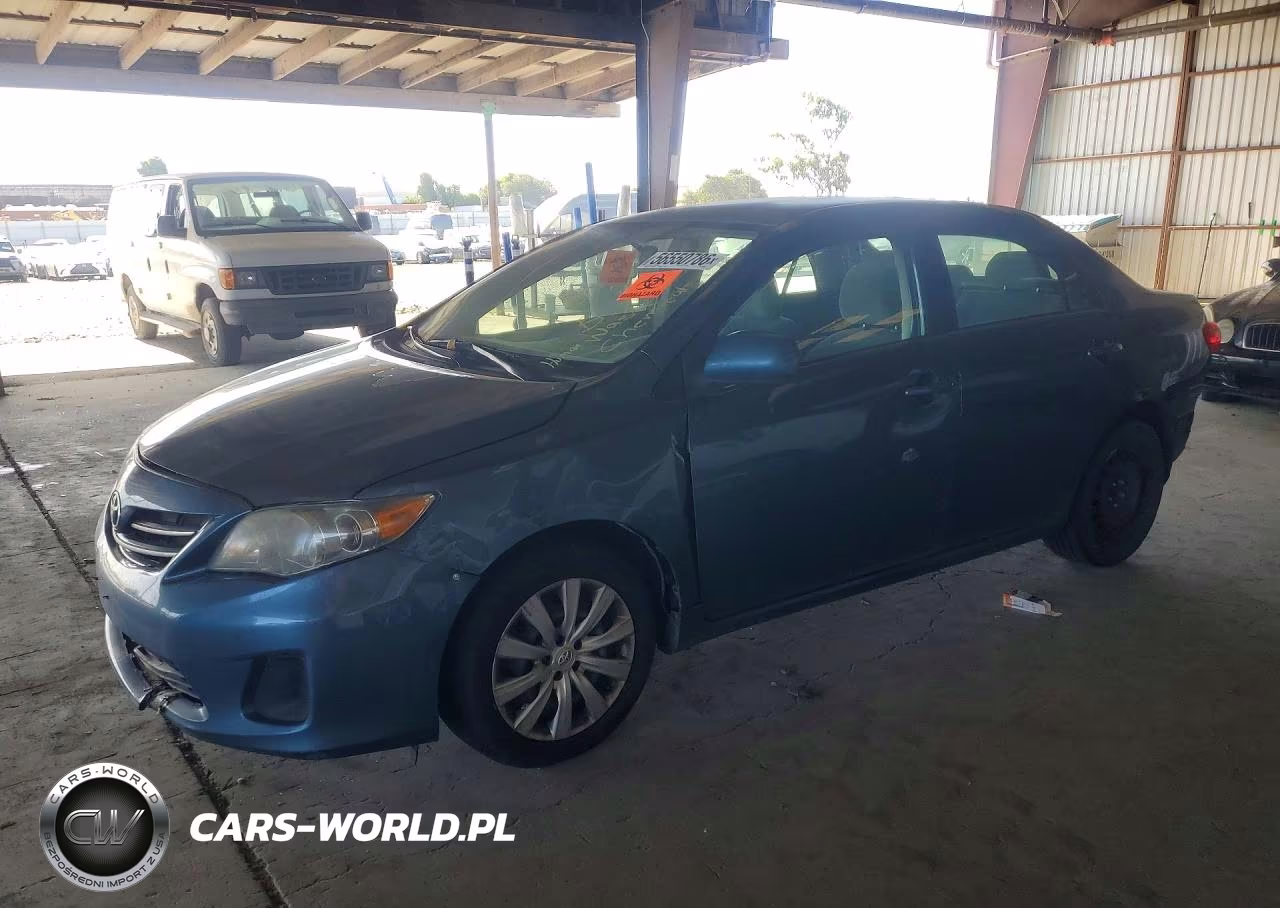 2013 Toyota Corolla Le – zdjęcie 1 z 12