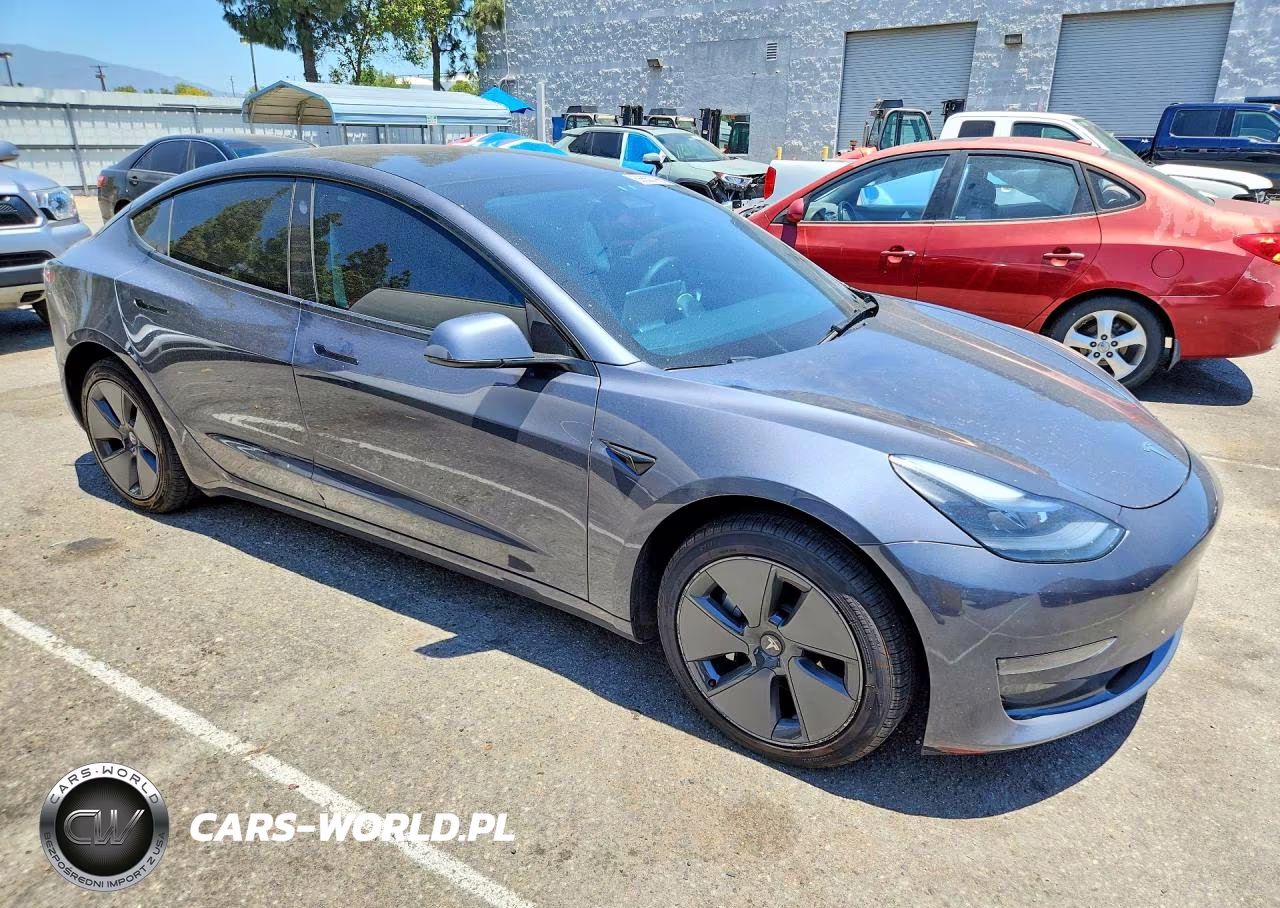 2023 Tesla Model 3 VIN:5YJ3E1EA8PF692056 - 4