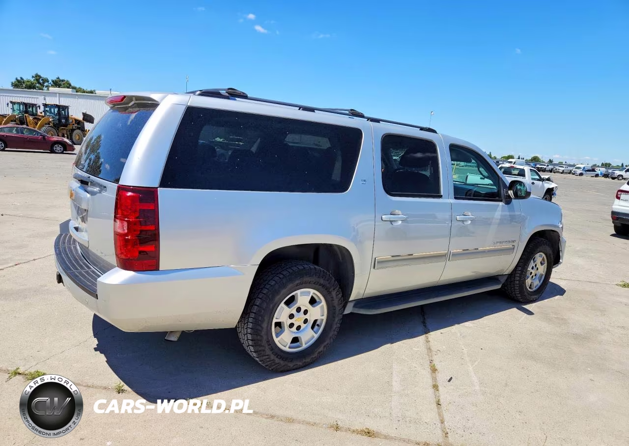 2014 Chevrolet Suburban C1500 Lt VIN:1GNSCJE0XER239421 - 3