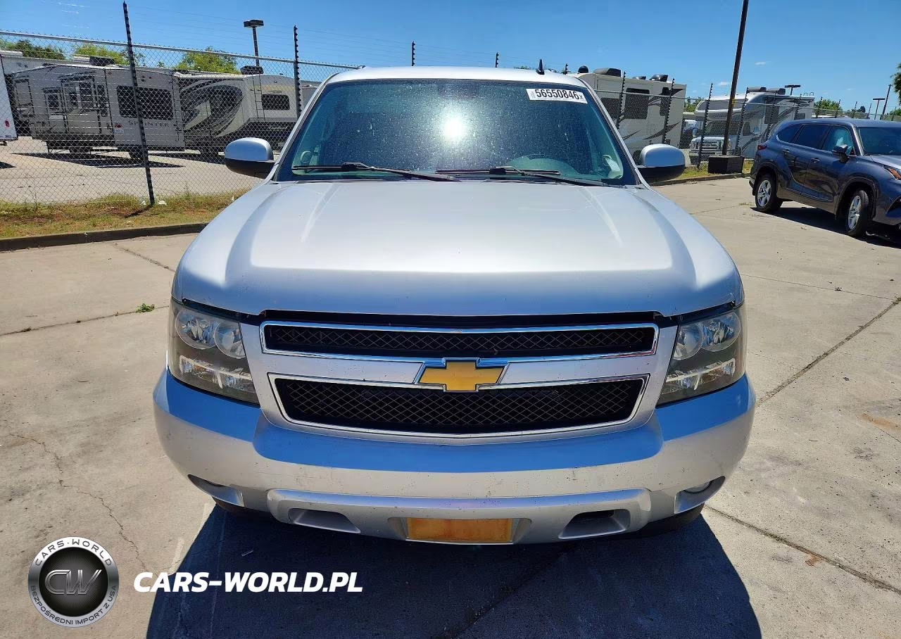 2014 Chevrolet Suburban C1500 Lt VIN:1GNSCJE0XER239421 - 5