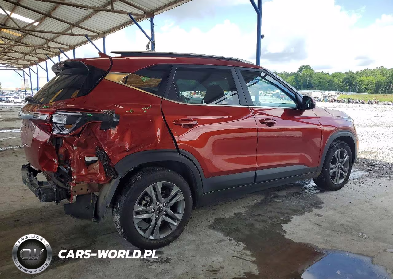 2023 Kia Seltos S VIN:KNDEU2AA6P7438181 - 3
