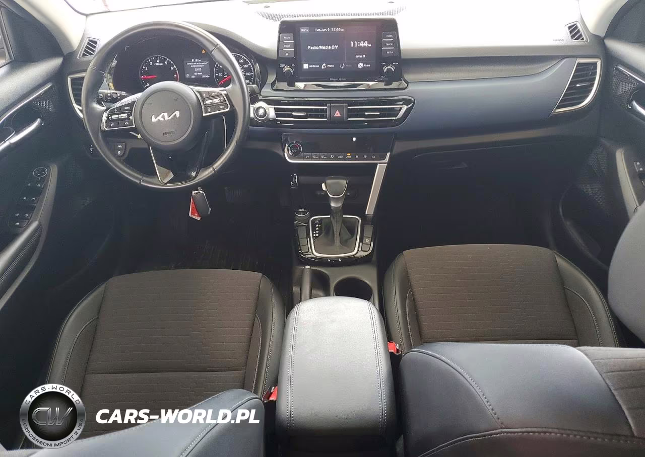 2023 Kia Seltos S VIN:KNDEU2AA6P7438181 - 8