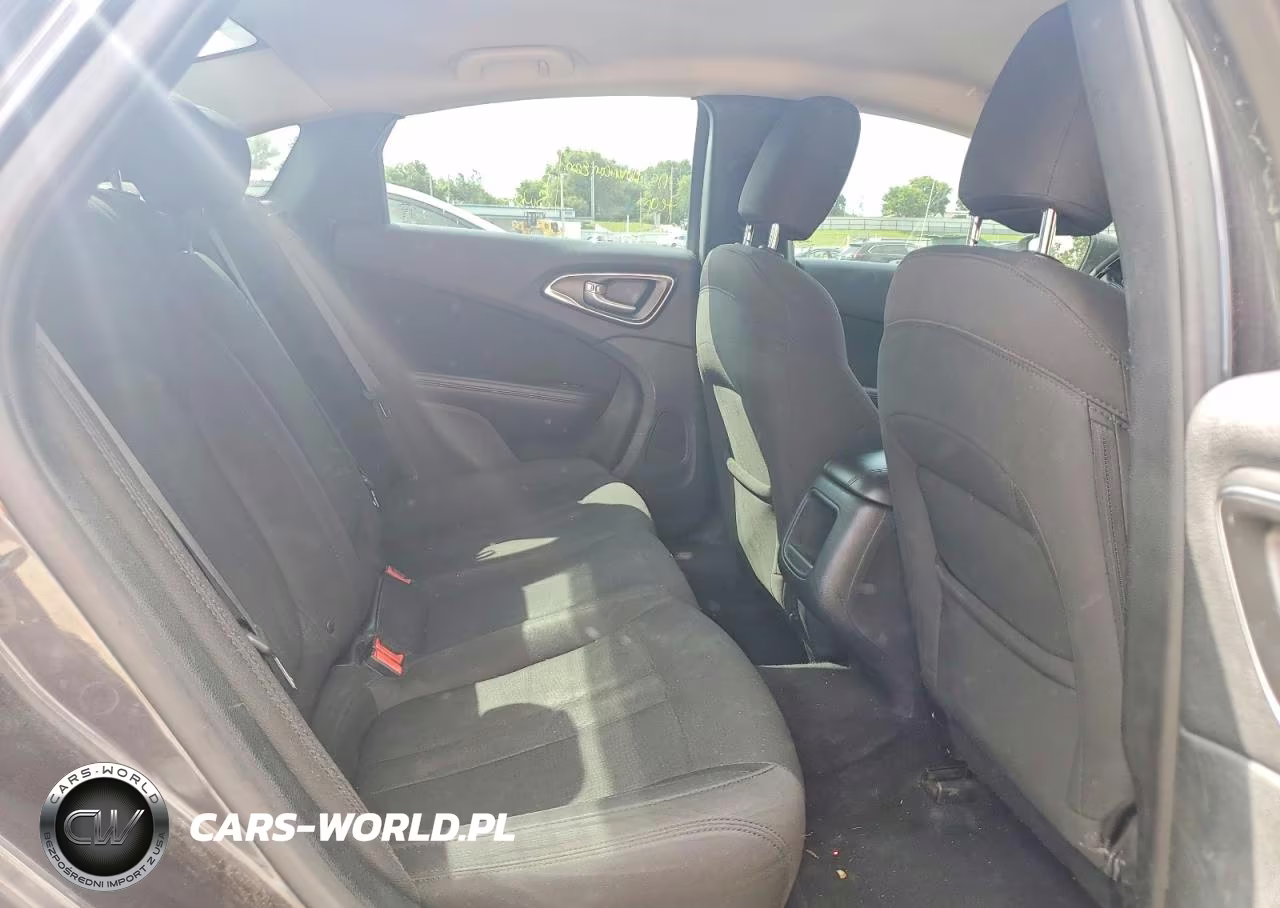 2017 Chrysler 200 Lx VIN:1C3CCCFBXHN504363 - 10