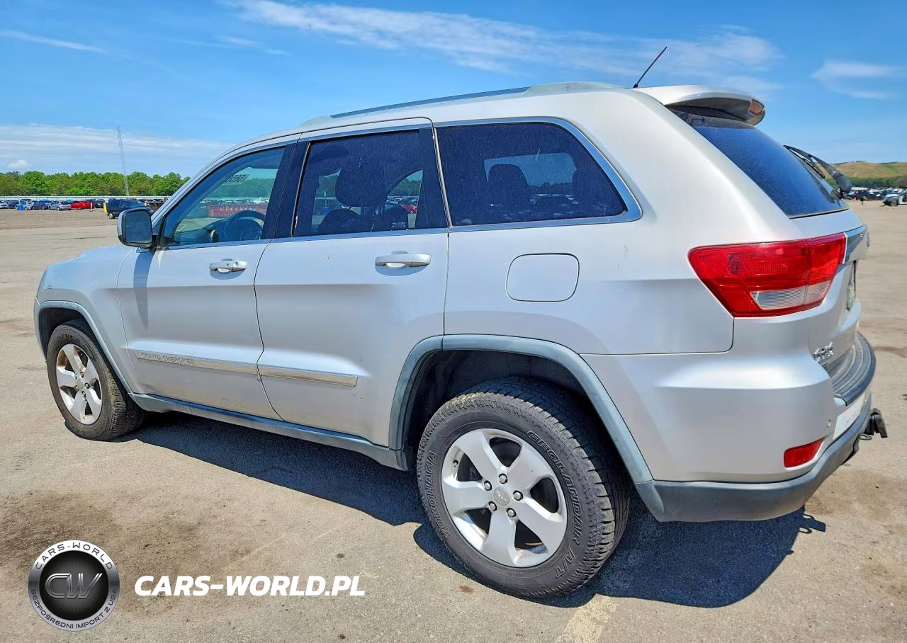 2011 Jeep Grand Cherokee VIN:1J4RR4GG8BC587938 - 2