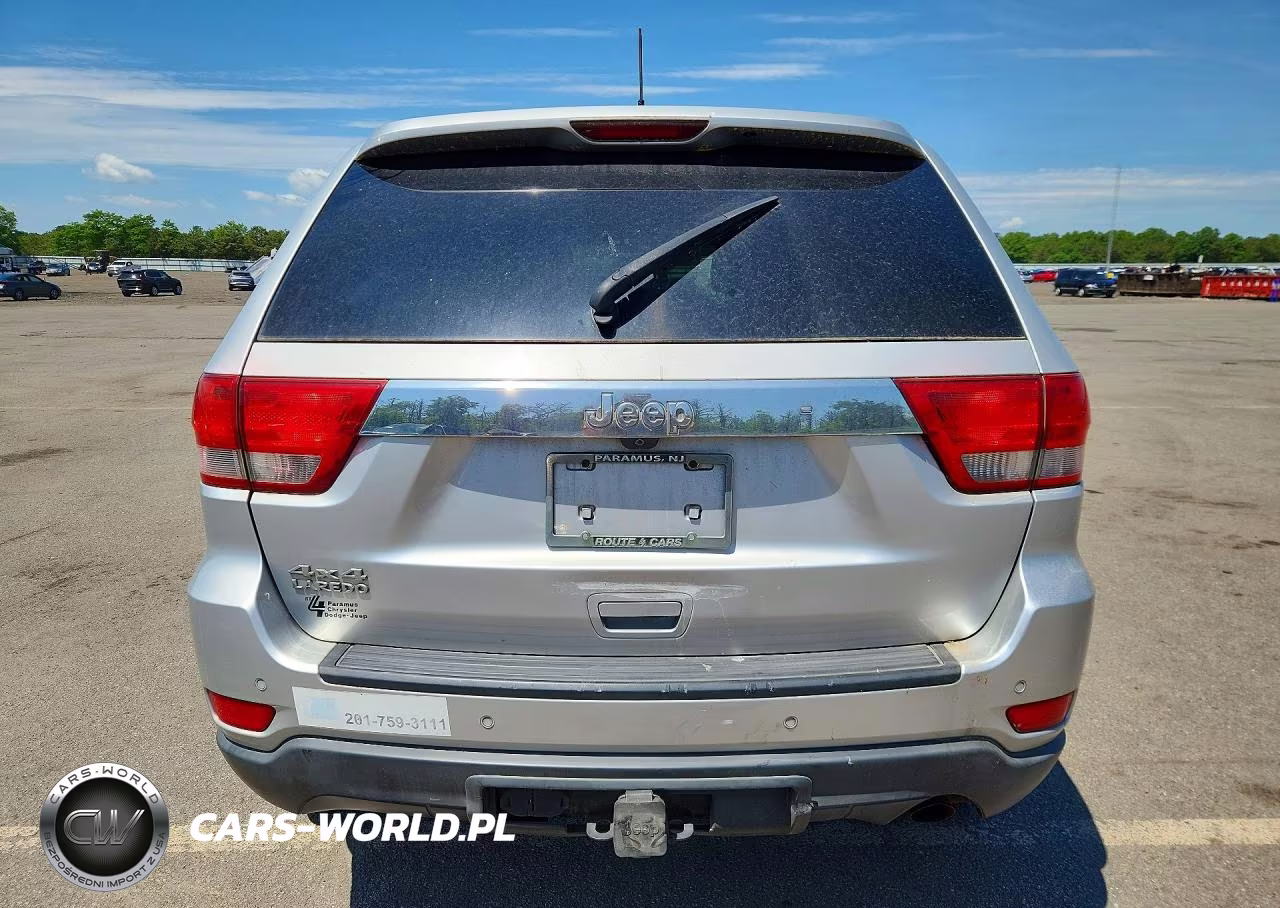 2011 Jeep Grand Cherokee VIN:1J4RR4GG8BC587938 - 6