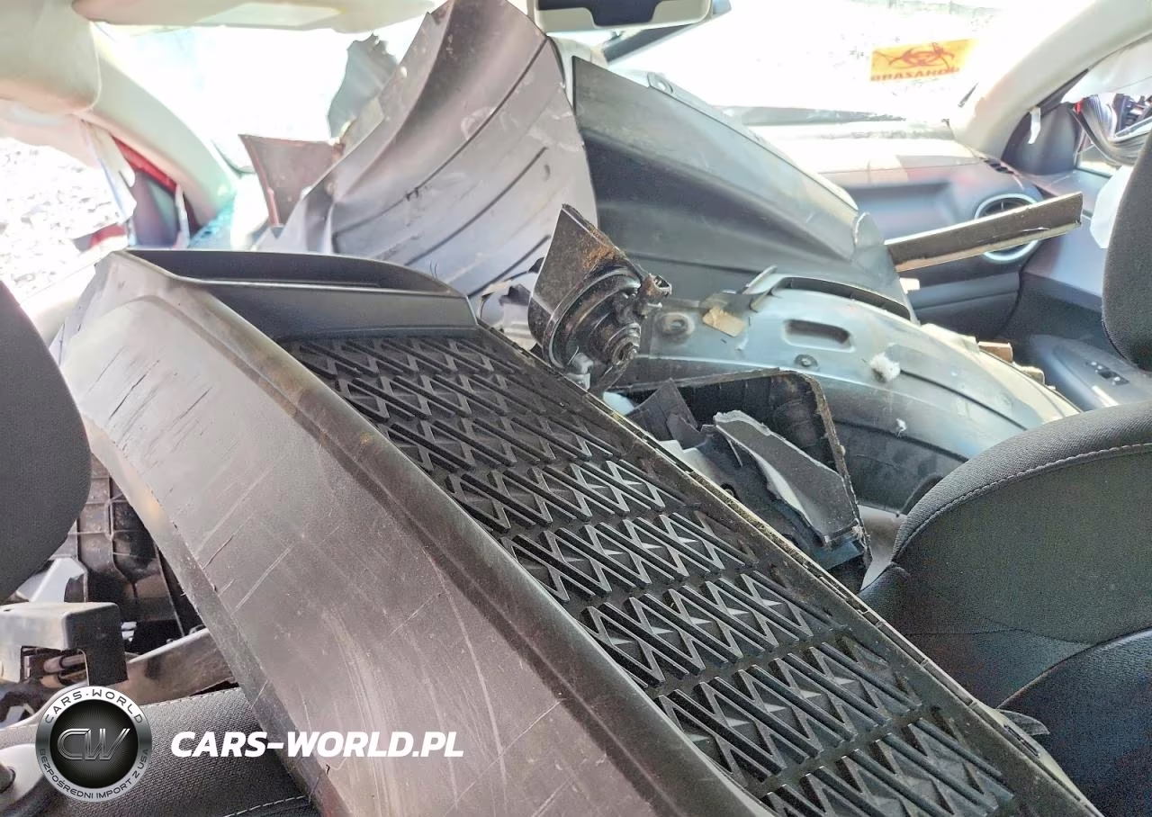 2024 Kia Forte Lxs VIN:3KPF24AD3RE767813 - 8