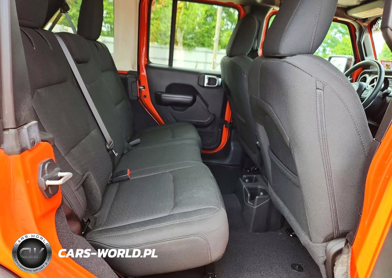 2019 Jeep Wrangler Unlimited Sport VIN:1C4HJXDG8KW583692 - 11