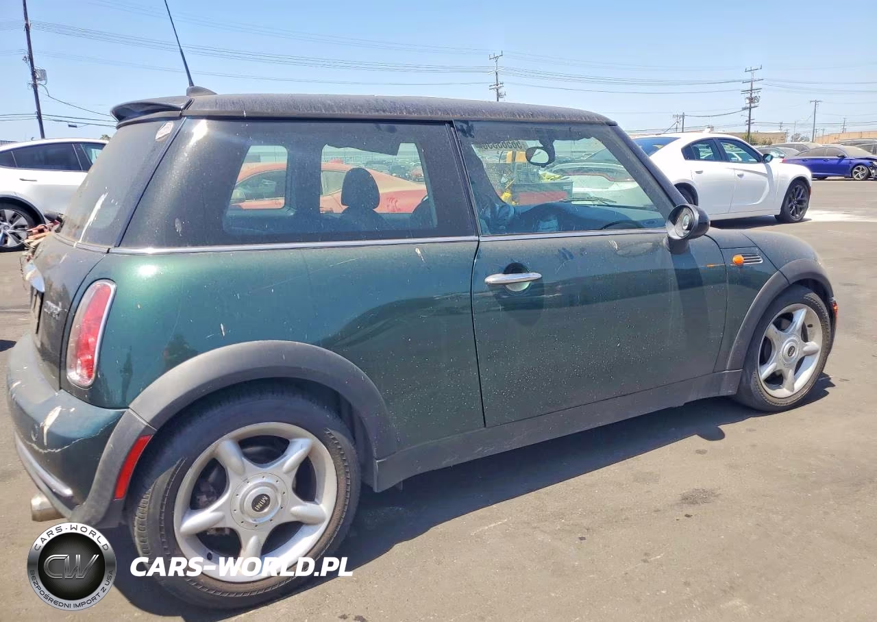 2005 Mini Cooper VIN:WMWRC33465TJ63642 - 3