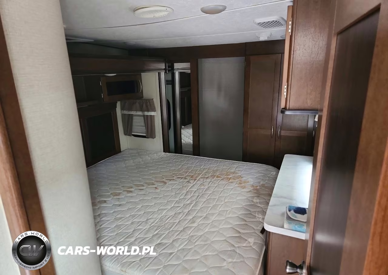 2018 Forest River Crusader Camper VIN:5ZT3CSZB0JG122885 - 5