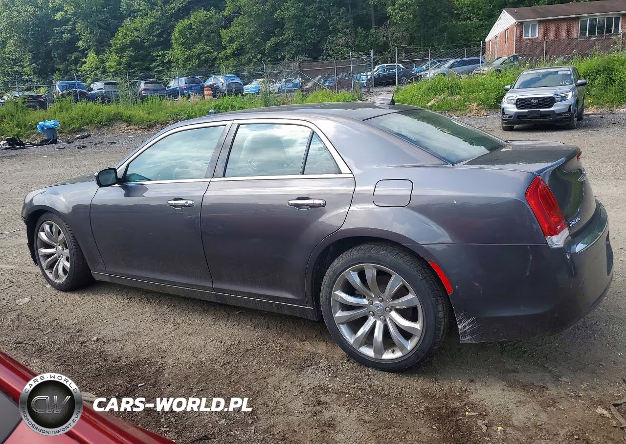 2018 Chrysler 300 VIN:2C3CCAEG3JH190913 - 2