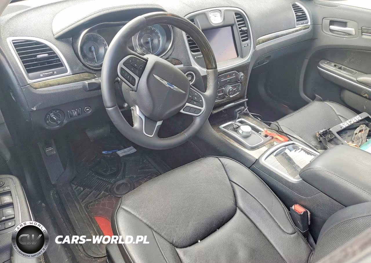 2018 Chrysler 300 VIN:2C3CCAEG3JH190913 - 8