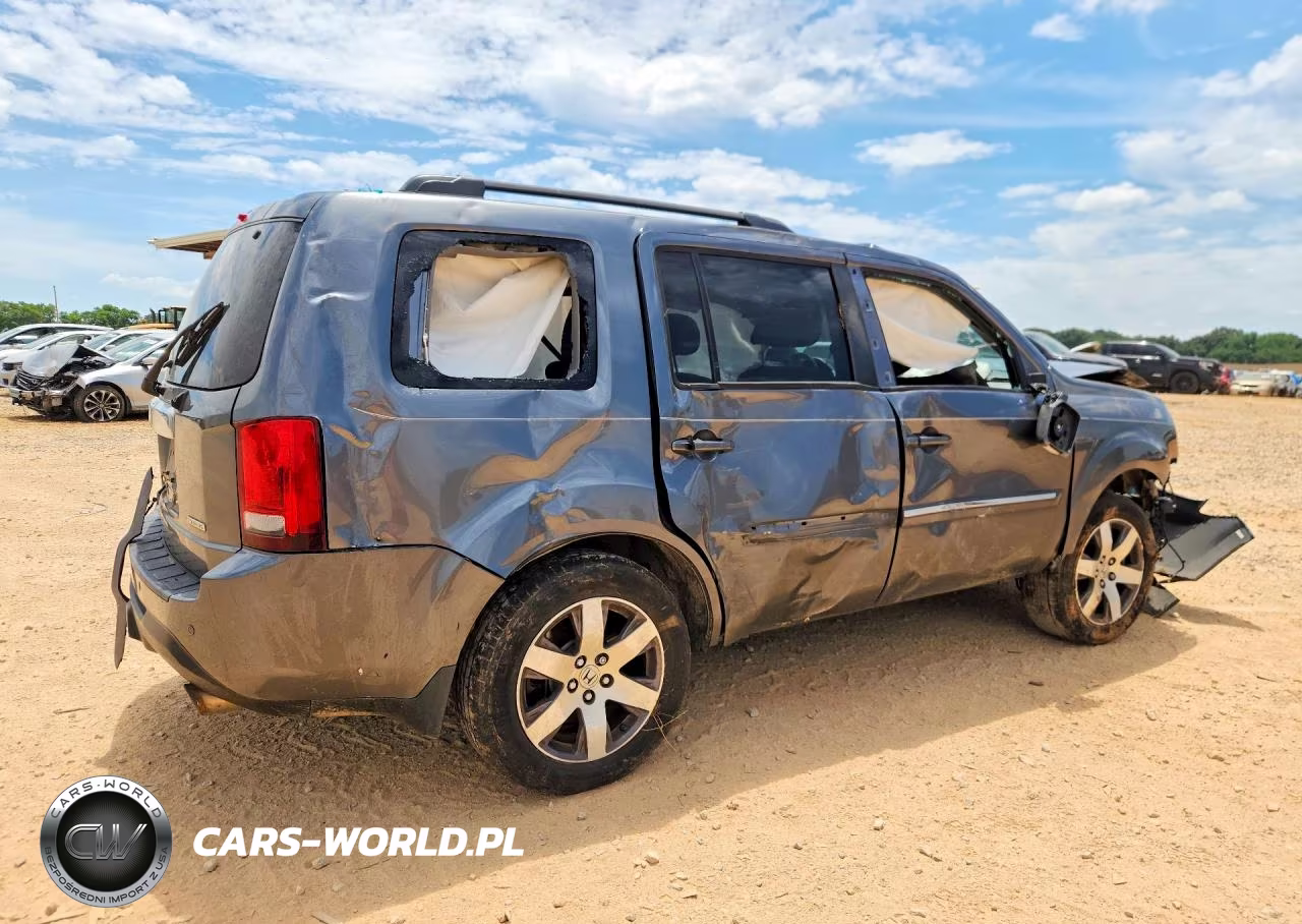 2013 Honda Pilot Touring VIN:5FNYF3H97DB024521 - 3
