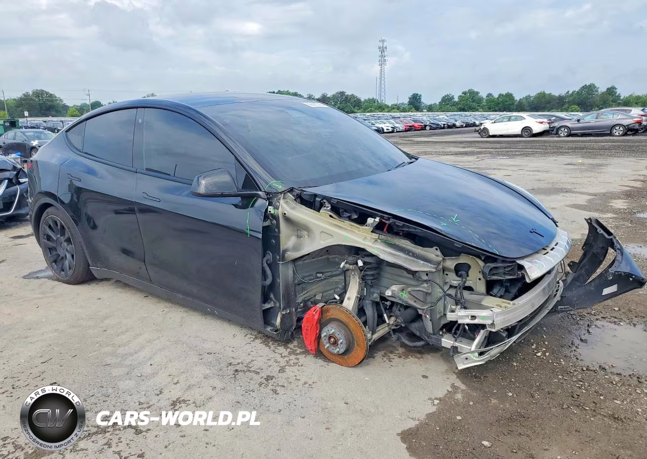 2020 Tesla Model Y VIN:5YJYGDEE9LF025639 - 4