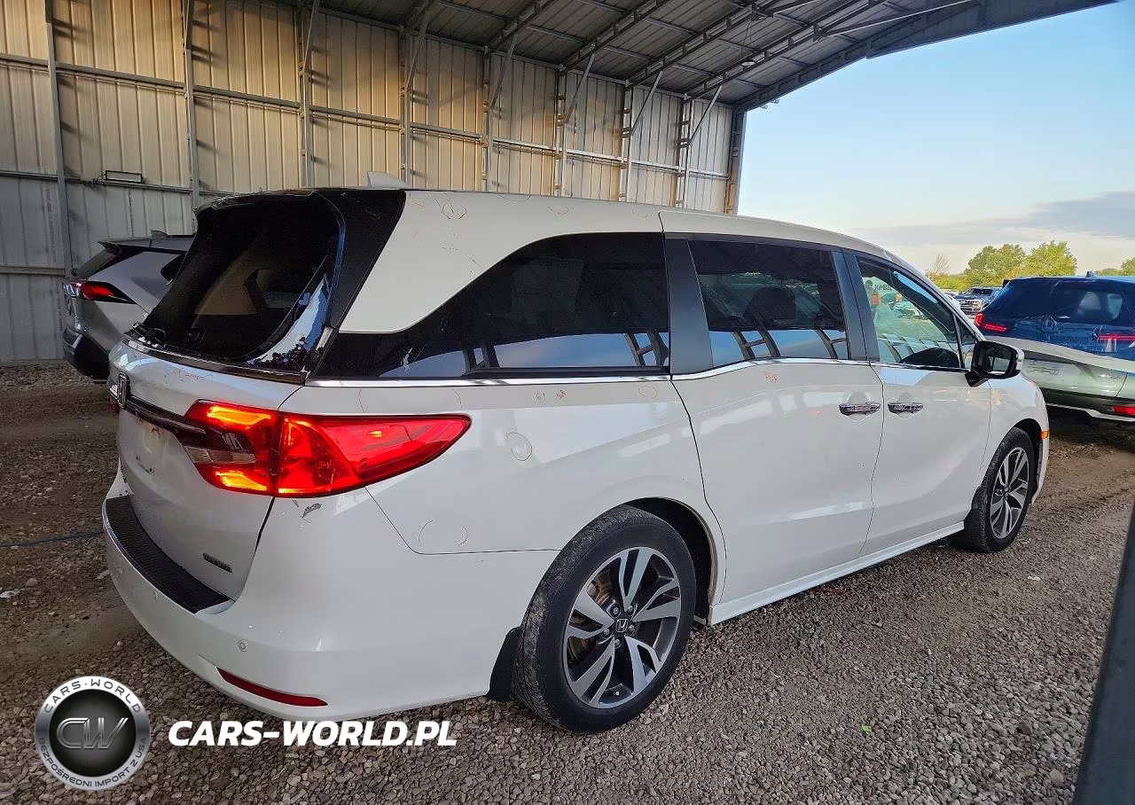2022 Honda Odyssey Touring VIN:5FNRL6H84NB049481 - 3