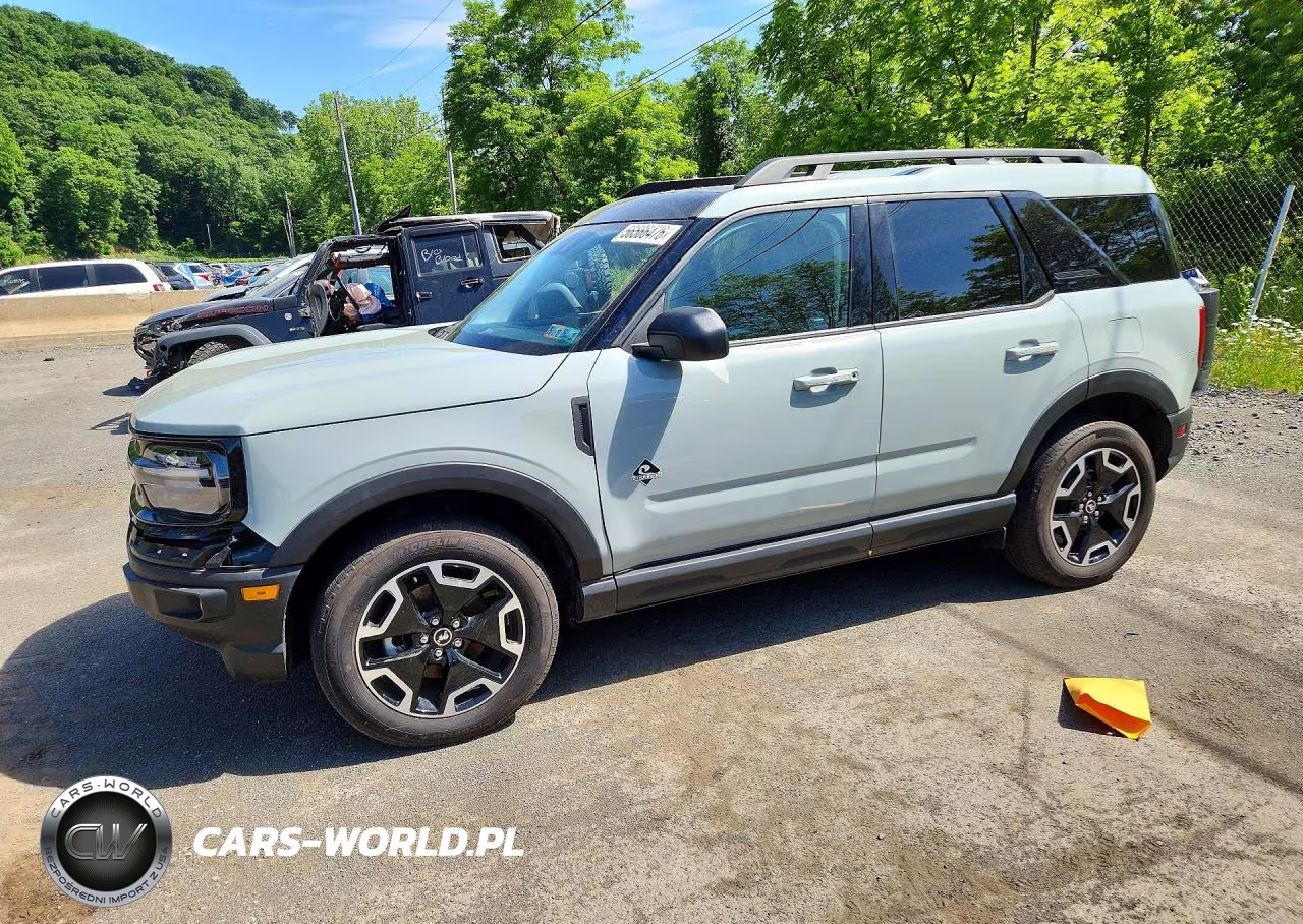 2023 Ford Bronco Sport Outer Banks – zdjęcie 1 z 13