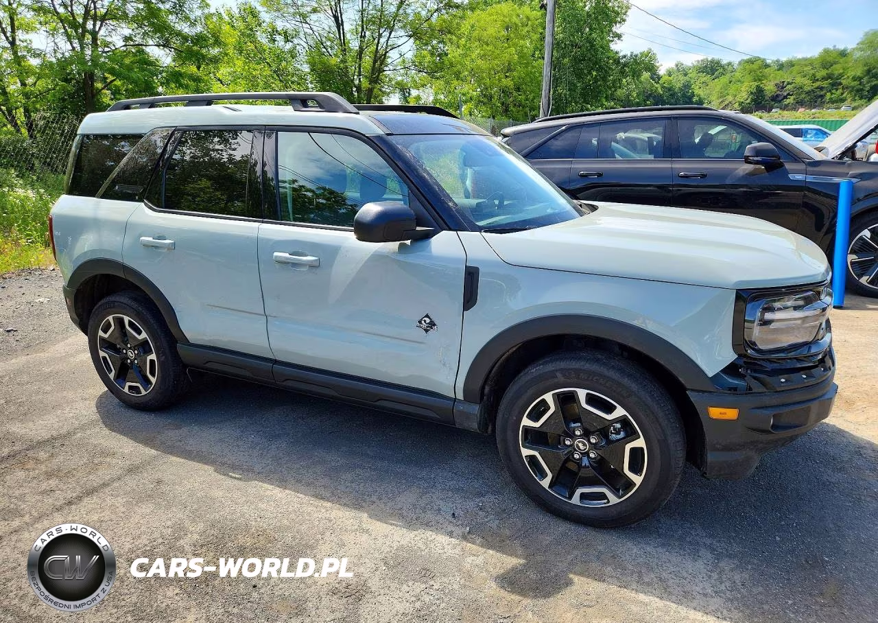 2023 Ford Bronco Sport Outer Banks VIN:3FMCR9C66PRE25560 - 4