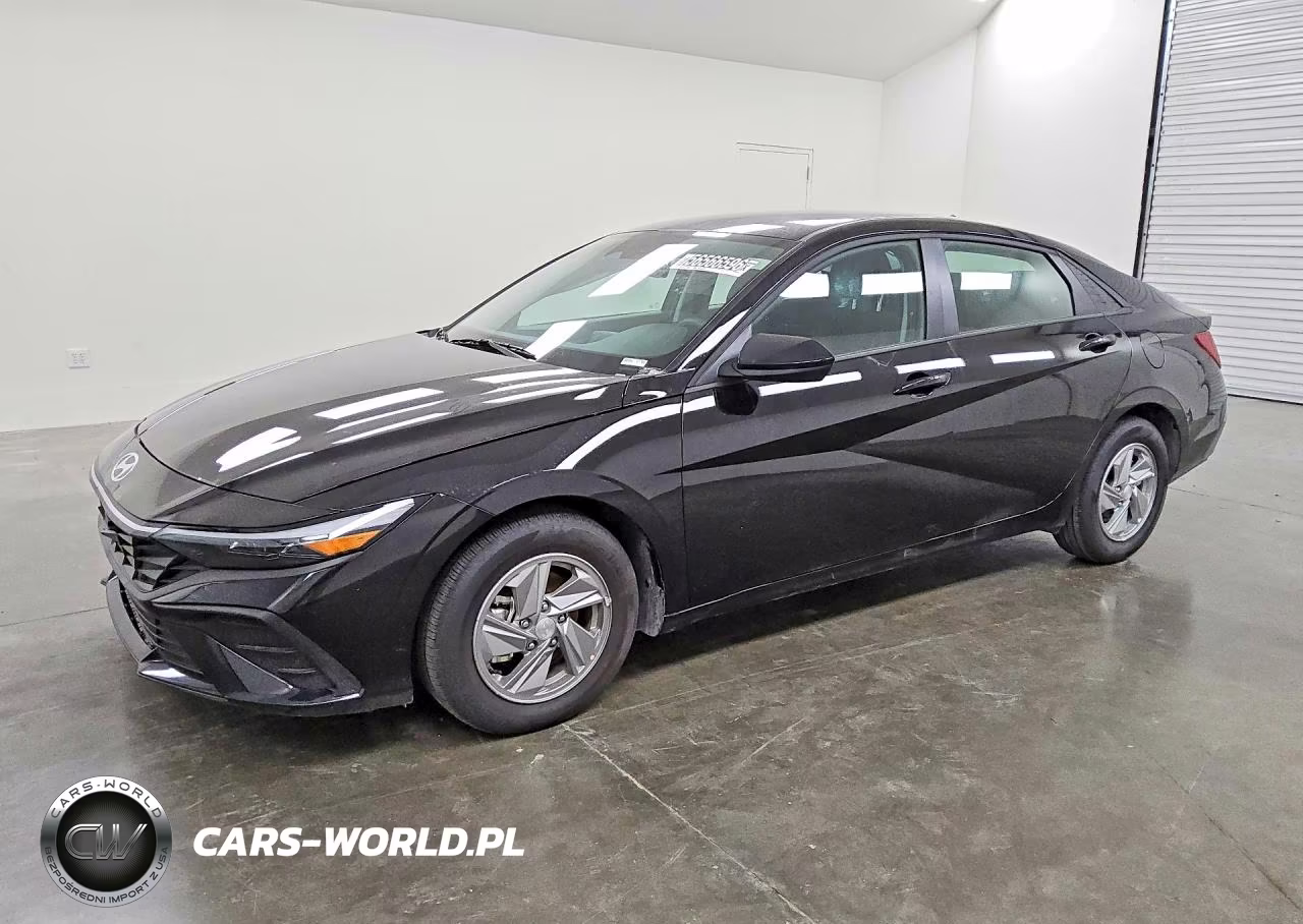 2026 Hyundai Elantra Se – zdjęcie 1 z 13
