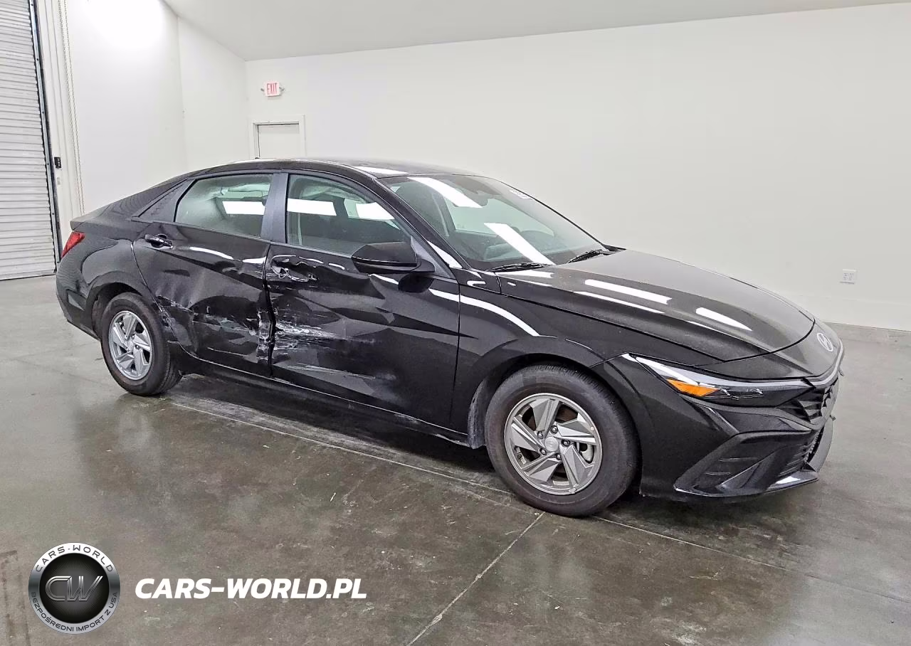 2026 Hyundai Elantra Se VIN:KMHLL4DG0TU203739 - 4