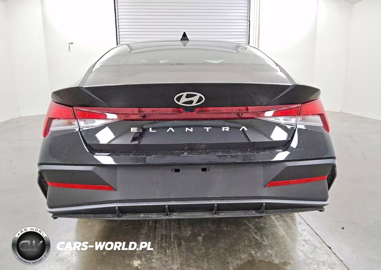 2026 Hyundai Elantra Se VIN:KMHLL4DG0TU203739 - 6