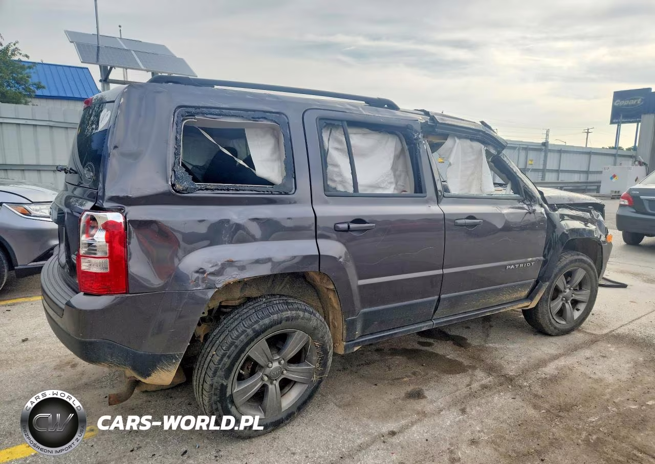 2014 Jeep Patriot Latitude VIN:1C4NJRFB3ED858689 - 3