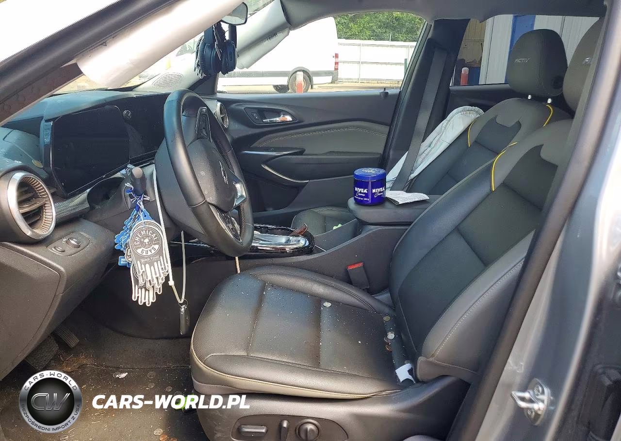 2025 Chevrolet Trax Activ VIN:KL77LKEP4SC268278 - 7