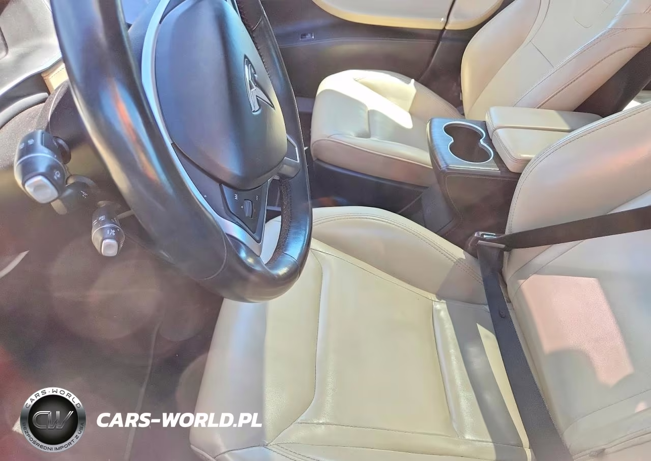 2015 Tesla Model S VIN:5YJSA1E29FF119696 - 7