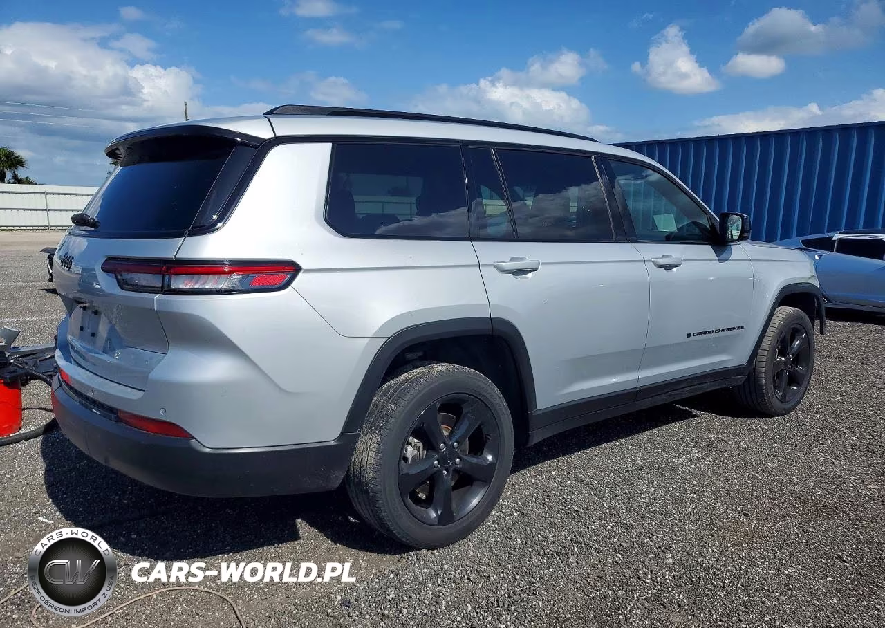 2023 Jeep Grand Cherokee L Laredo VIN:1C4RJJAG1P8843495 - 3