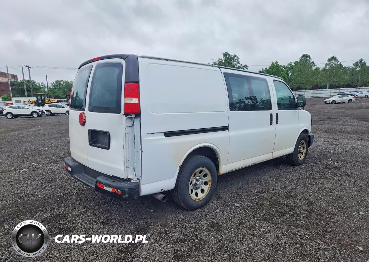 2013 Chevrolet Express G1500 VIN:1GCSGAFXXD1162555 - 3
