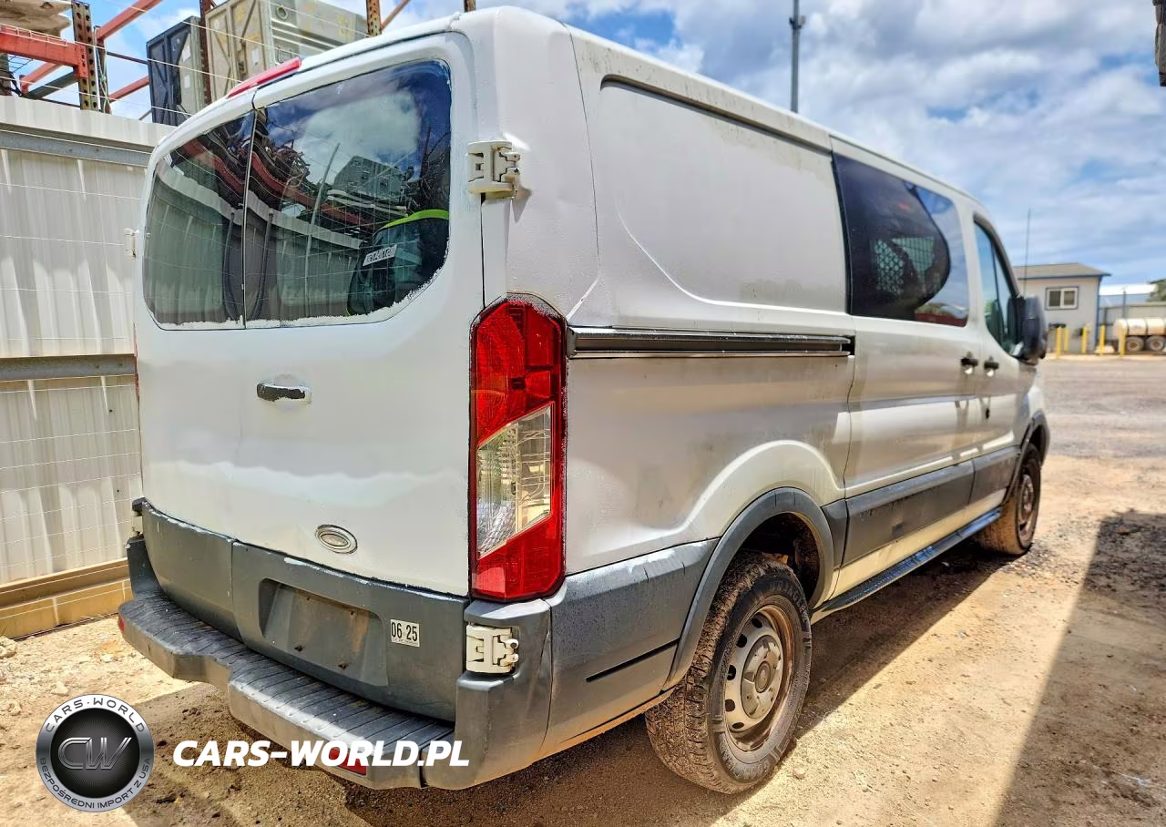 2015 Ford Transit T-250 VIN:1FTNR1YMXFKA12324 - 3