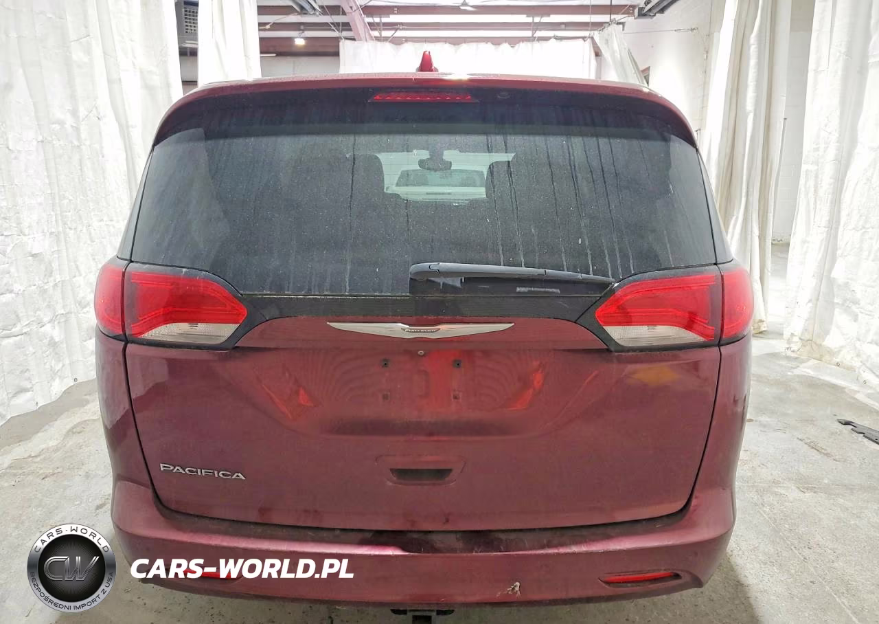 2017 Chrysler Pacifica Touring VIN:2C4RC1DG2HR509049 - 6