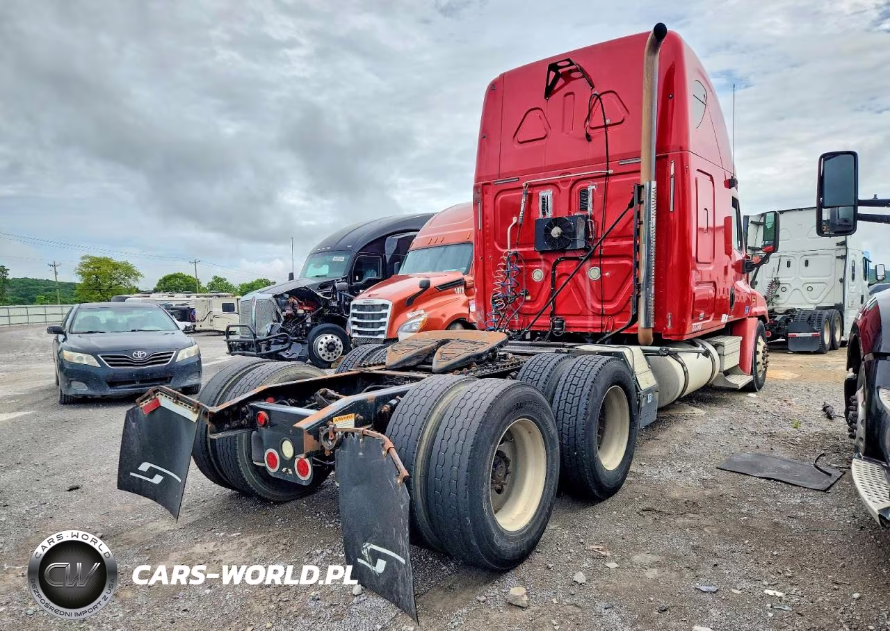 2009 Freightliner Cascadia 125 VIN:1FUJGLDR99LAJ0026 - 4