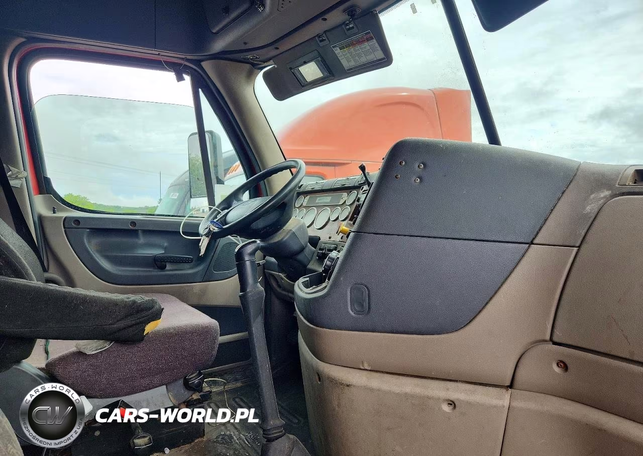 2009 Freightliner Cascadia 125 VIN:1FUJGLDR99LAJ0026 - 5