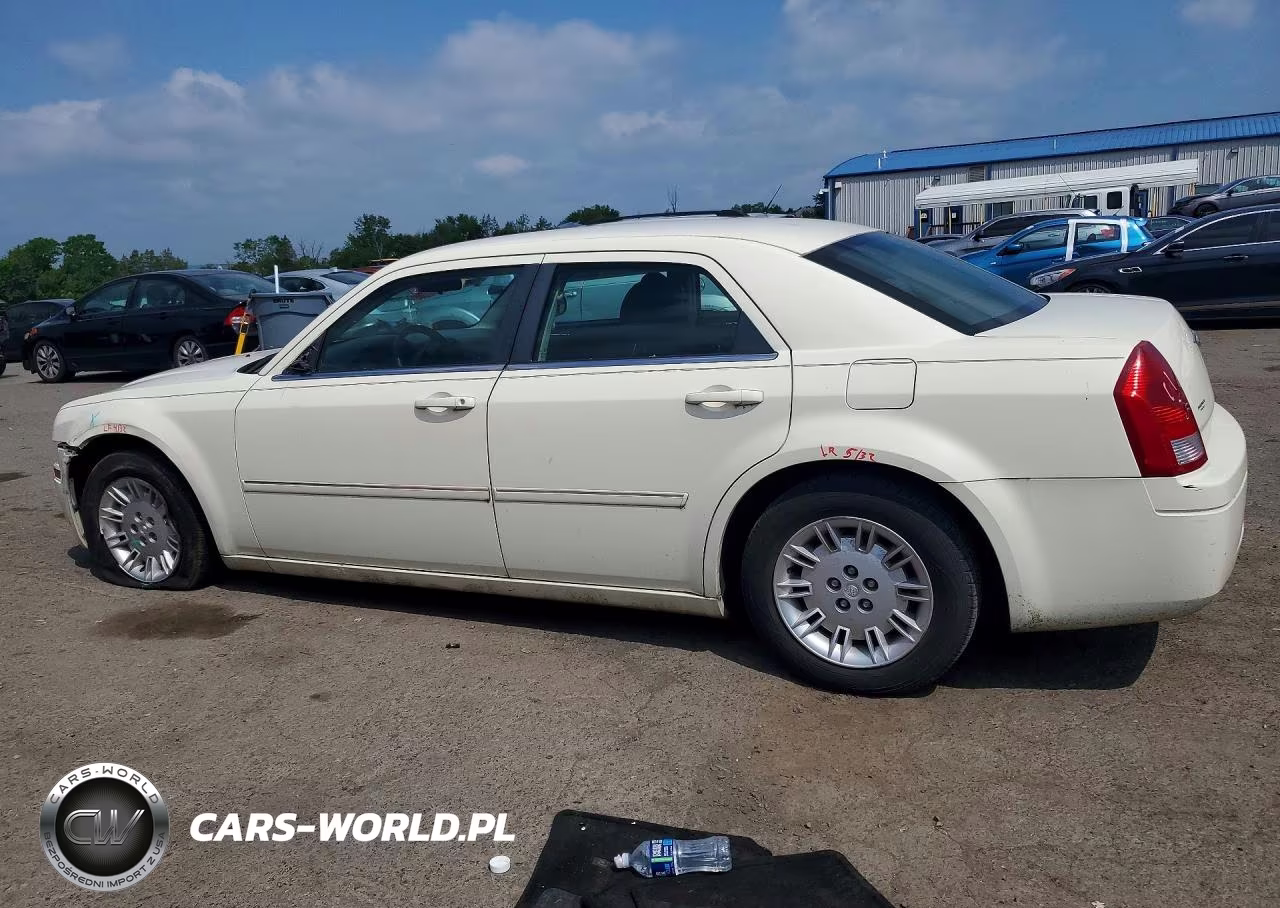 2007 Chrysler 300 VIN:2C3KA43R07H868582 - 2
