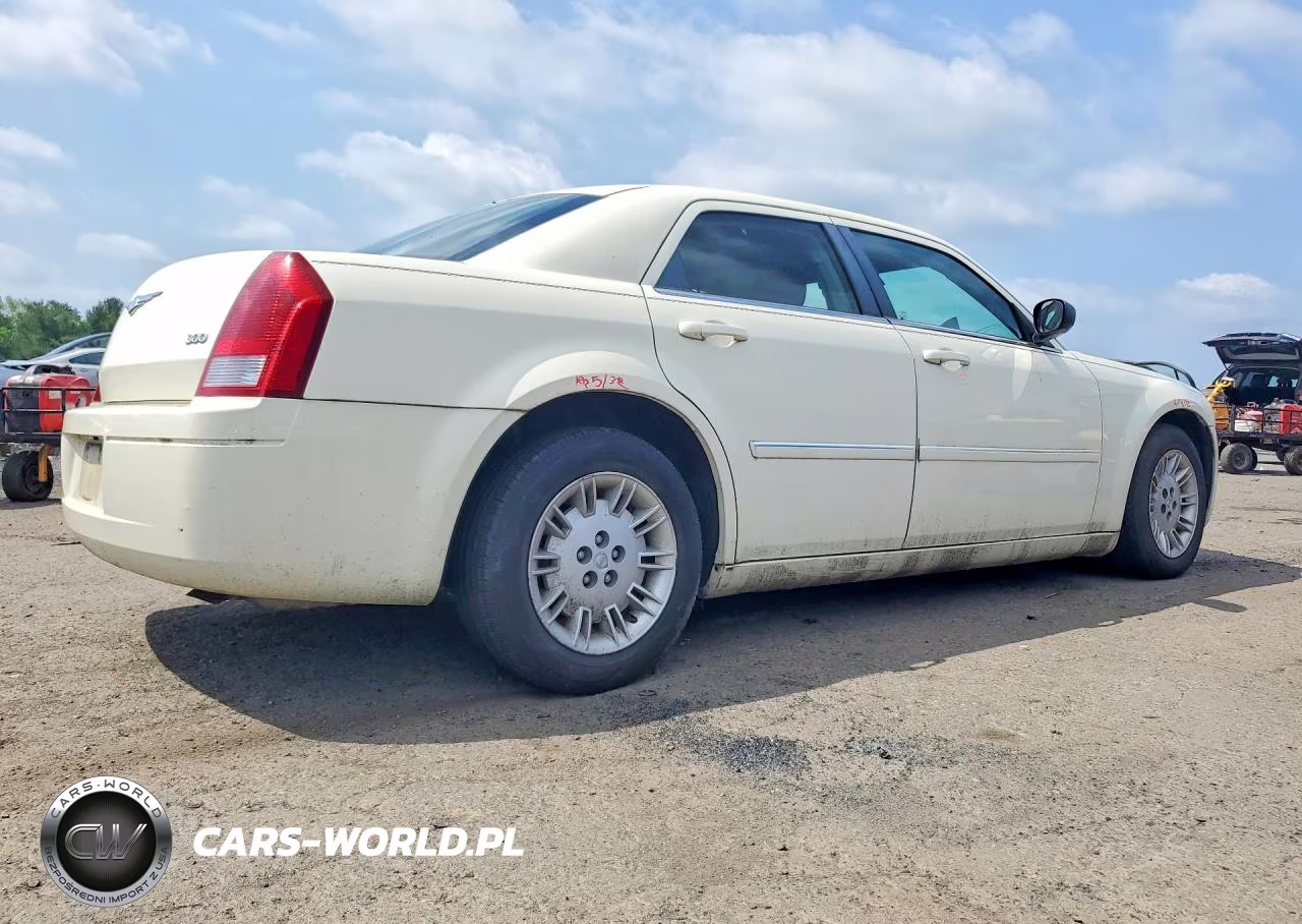 2007 Chrysler 300 VIN:2C3KA43R07H868582 - 3