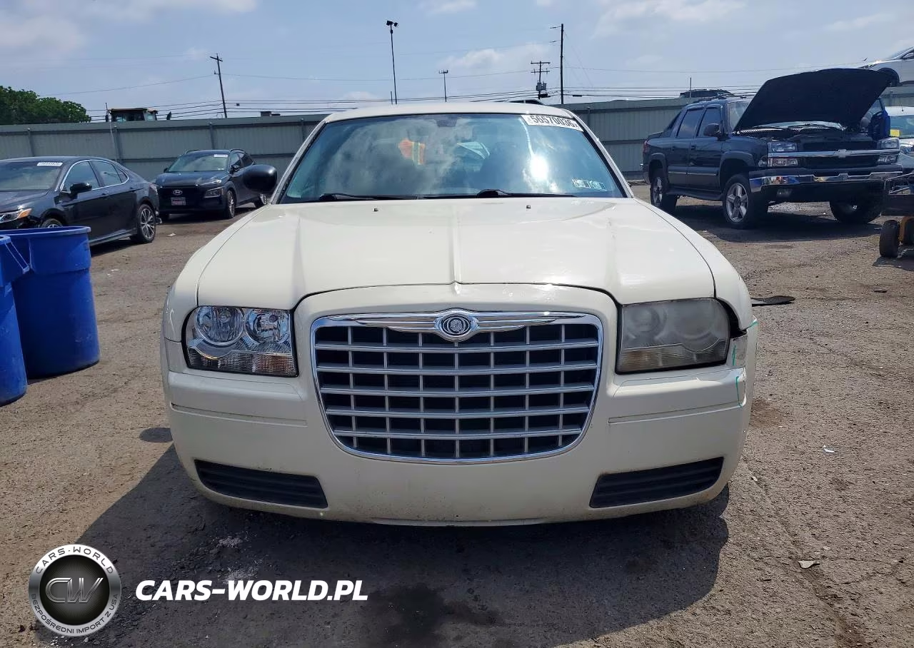 2007 Chrysler 300 VIN:2C3KA43R07H868582 - 5