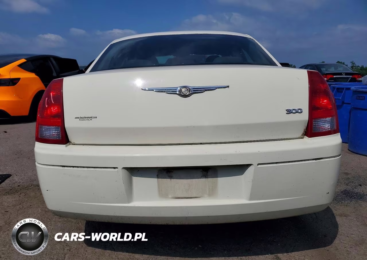 2007 Chrysler 300 VIN:2C3KA43R07H868582 - 6