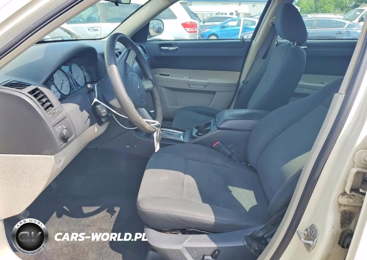 2007 Chrysler 300 VIN:2C3KA43R07H868582 - 7