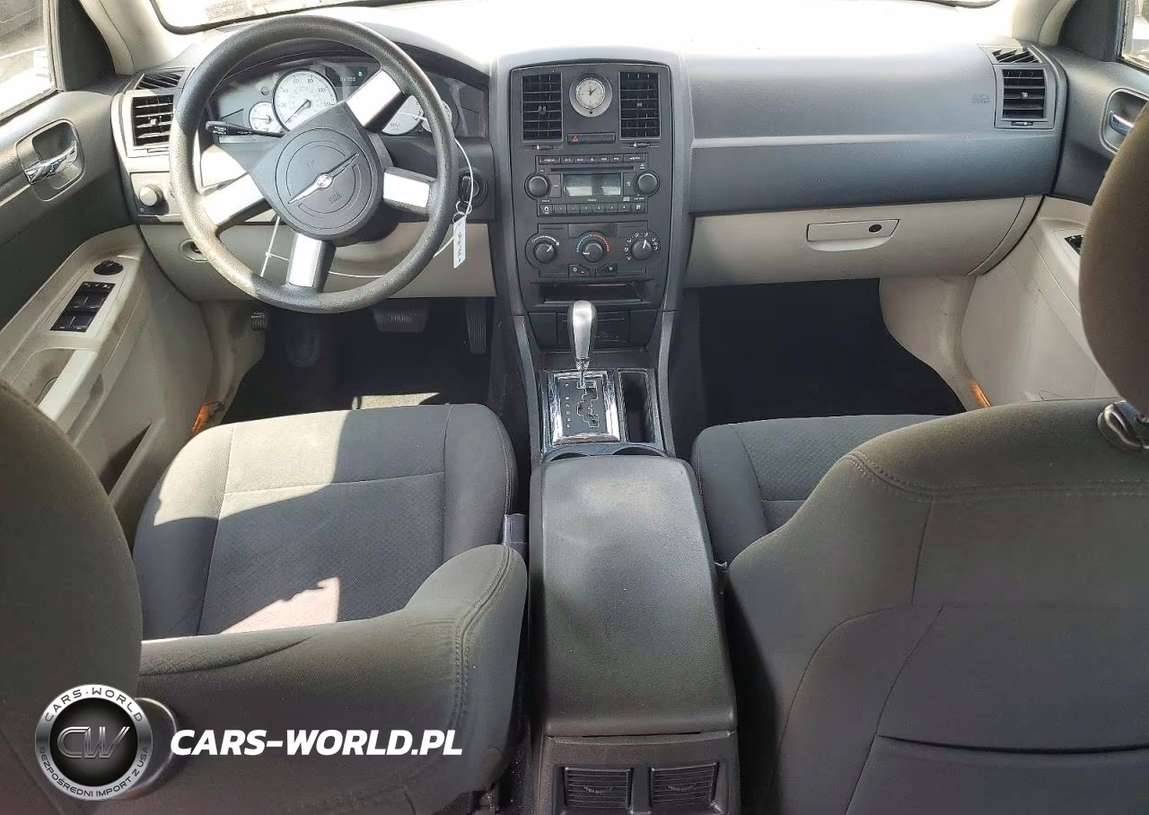2007 Chrysler 300 VIN:2C3KA43R07H868582 - 8