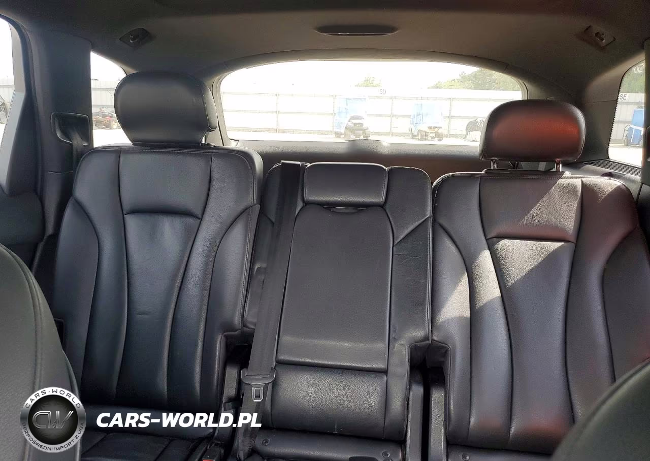 2017 Audi Q7 Premium VIN:WA1AAAF72HD057553 - 10