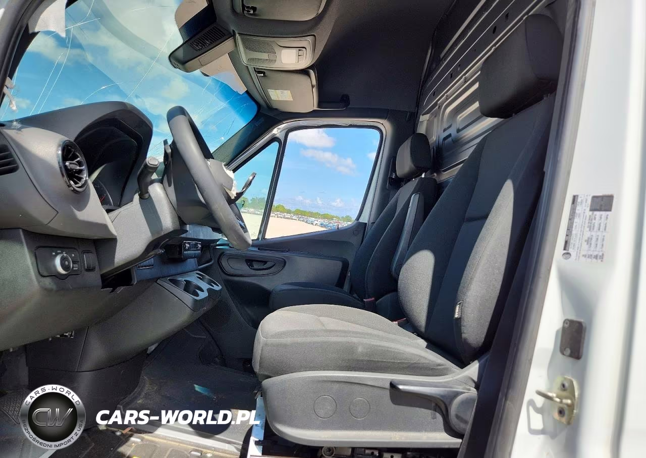 2024 Mercedes Benz Sprinter 2500 VIN:W1Y4KBHYXRT169600 - 7