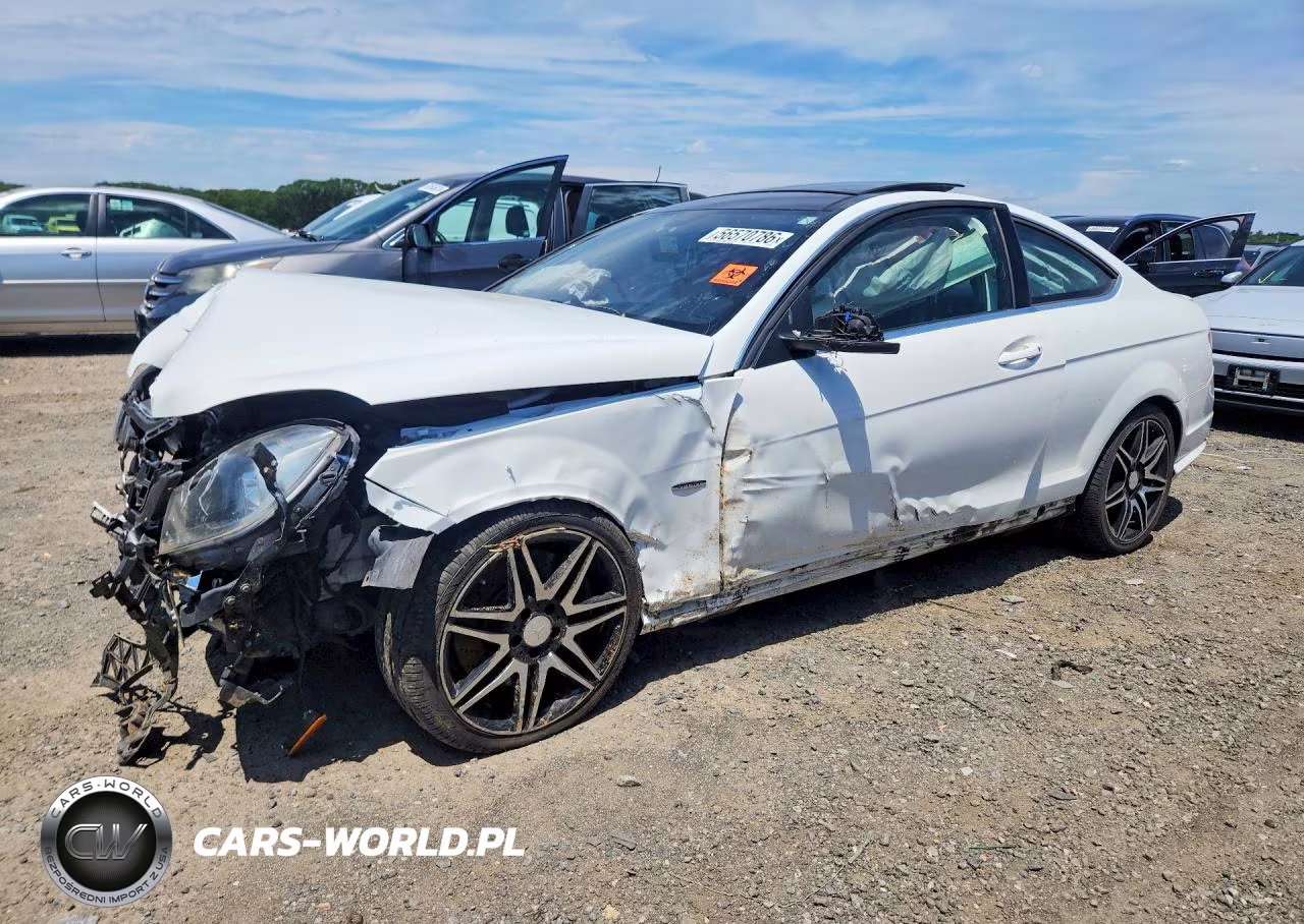 2014 Mercedes-Benz C 250 – zdjęcie 1 z 12