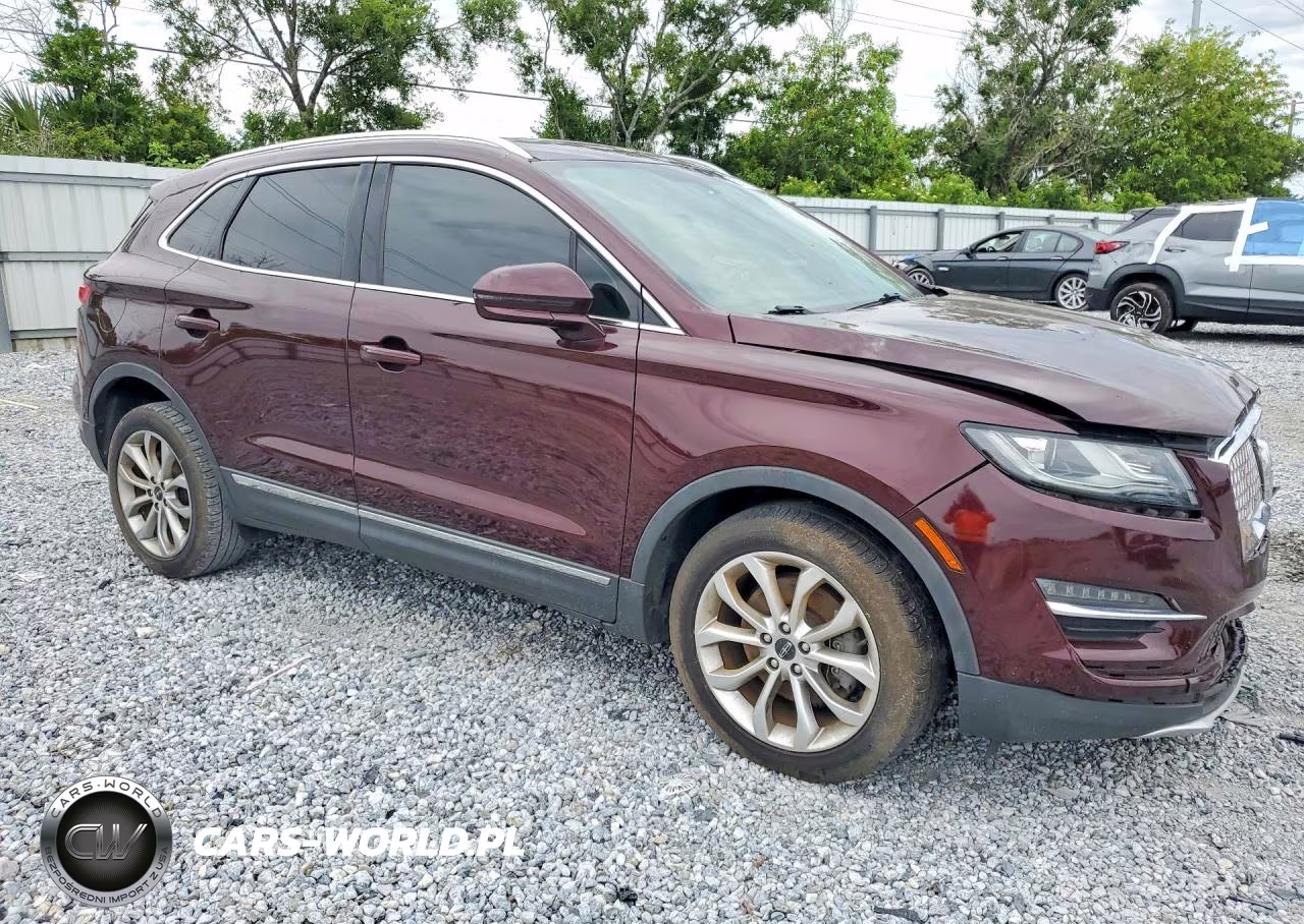 2019 Lincoln Mkc Select VIN:5LMCJ2C91KUL39631 - 4