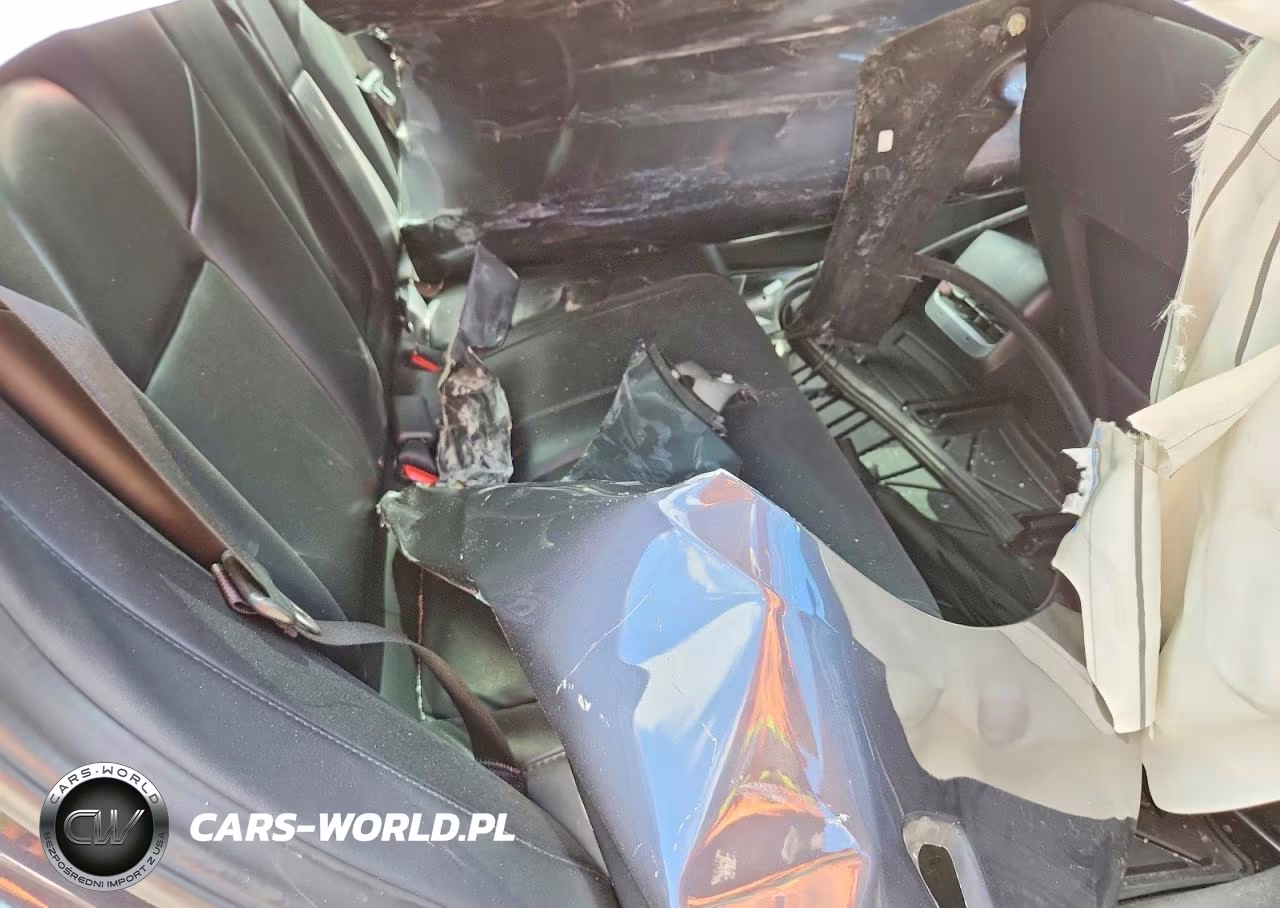 2023 Tesla Model 3 VIN:5YJ3E1EA6PF648783 - 10