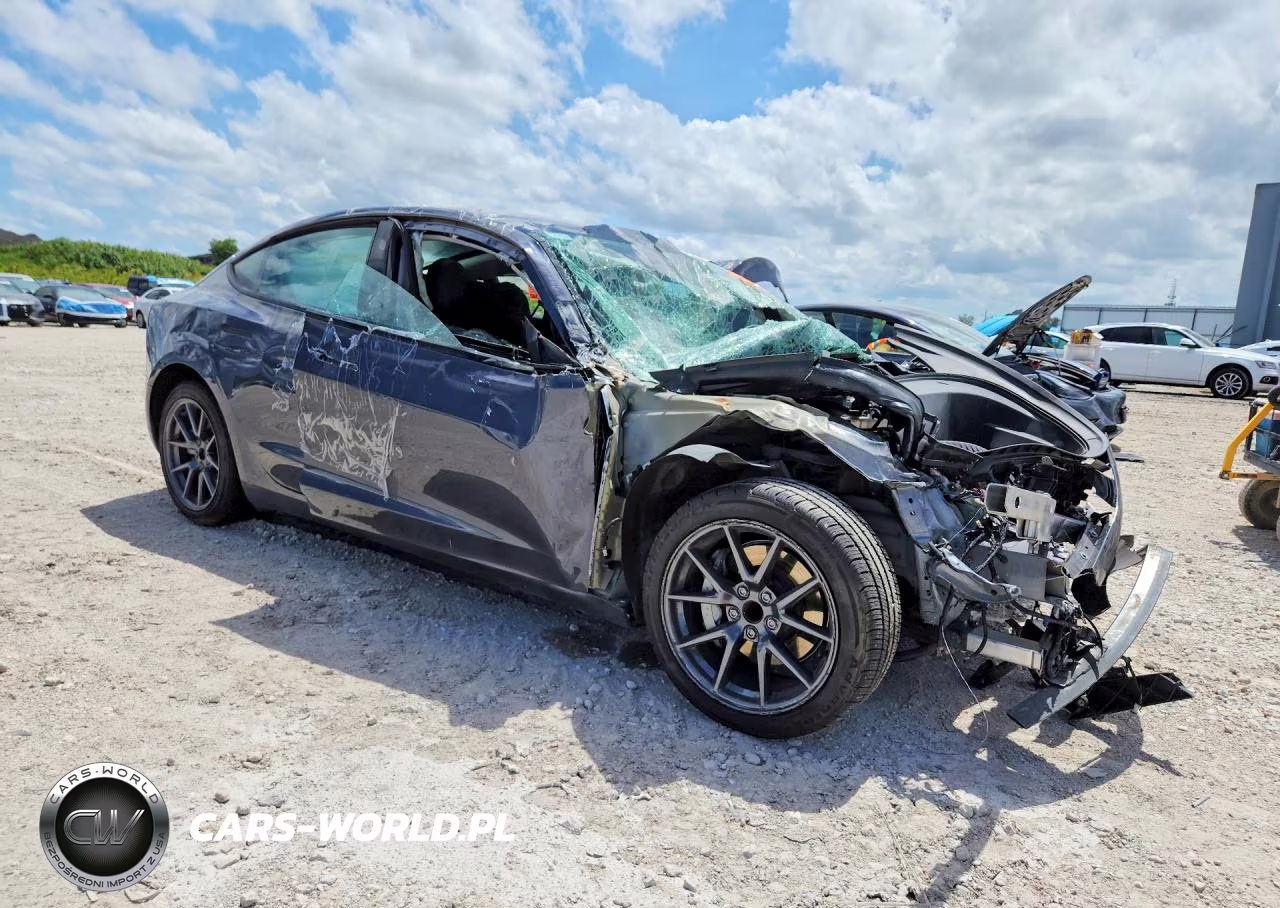 2023 Tesla Model 3 VIN:5YJ3E1EA6PF648783 - 4