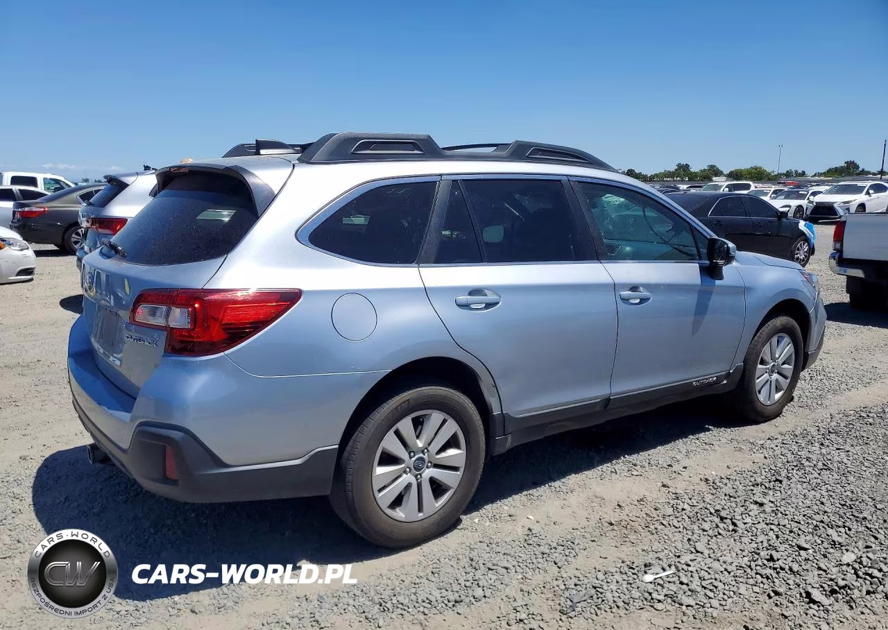 2019 Subaru Outback 2.5I Premium VIN:4S4BSAHC6K3316247 - 3