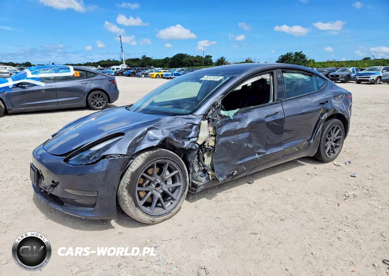 2023 Tesla Model 3 – zdjęcie 1 z 12